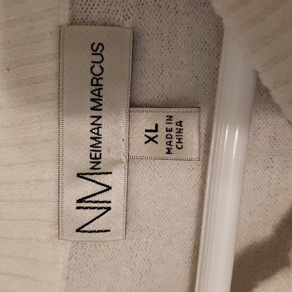 Cream Neiman Marcus sweater tunic XL - Picture 2 of 4